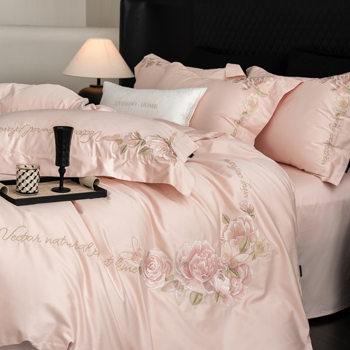 91家纺网 家纺一手货源 找家纺 馨蕊家居 2025新款80SLF奥地利兰精天丝四件套-初禾 天丝初禾-蔷薇粉