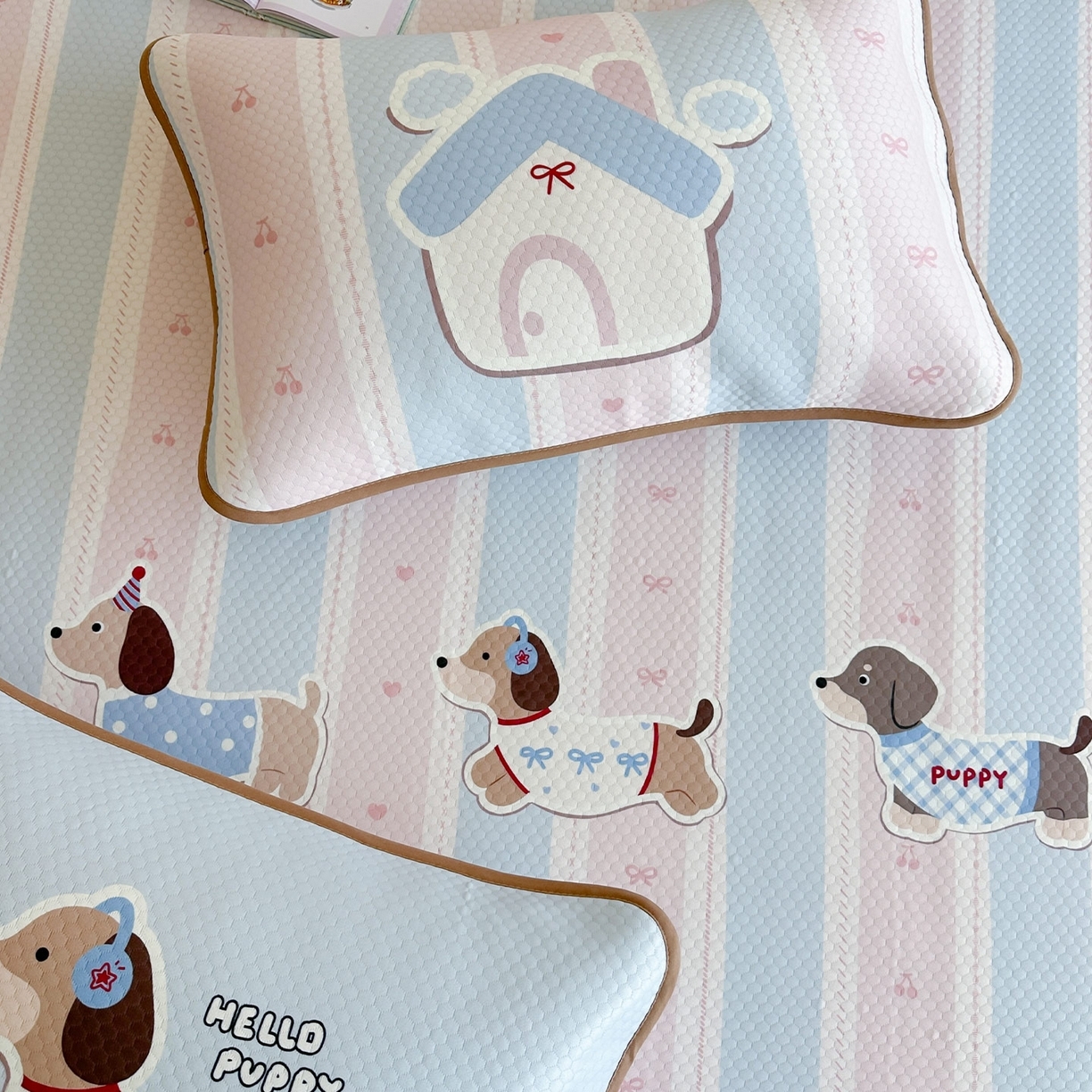 91家纺网 家纺一手货源 找家纺 （总）RYB红黄兰 2025新款ins设计师原创A类数码大版卡通印花冰豆豆席凉席席子