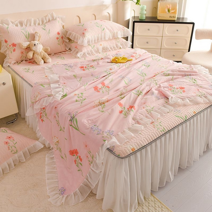 91家纺网 家纺一手货源 找家纺 悦织湾家纺 2025新款A类凉感丝床裙款乳胶凉席席子夏被夏凉被空调被四件套 百花齐放