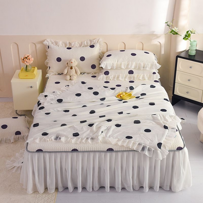 91家纺网 家纺一手货源 找家纺 悦织湾家纺 2025新款A类凉感丝床裙款乳胶凉席席子夏被夏凉被空调被四件套 波点