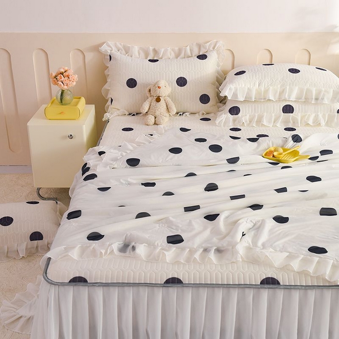 91家纺网 家纺一手货源 找家纺 悦织湾家纺 2025新款A类凉感丝床裙款乳胶凉席席子夏被夏凉被空调被四件套 波点