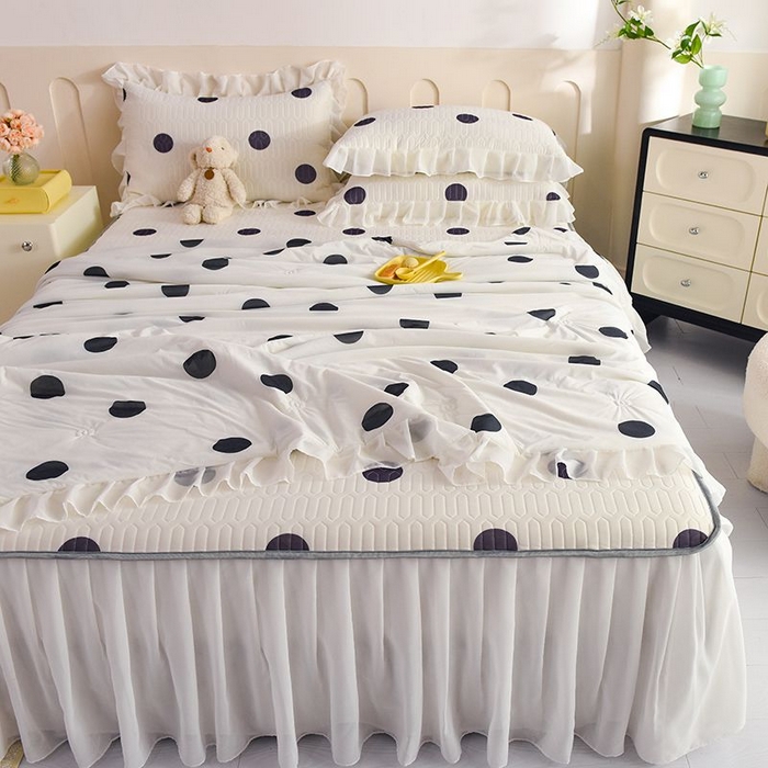 91家纺网 家纺一手货源 找家纺 悦织湾家纺 2025新款A类凉感丝床裙款乳胶凉席席子夏被夏凉被空调被四件套 波点