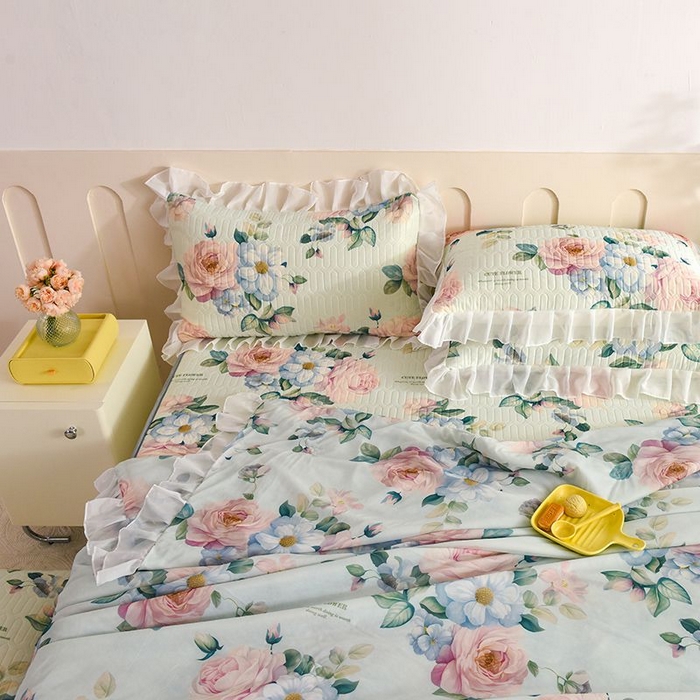 91家纺网 家纺一手货源 找家纺 悦织湾家纺 2025新款A类凉感丝床裙款乳胶凉席席子夏被夏凉被空调被四件套 繁花