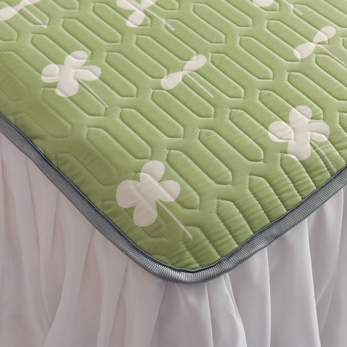 91家纺网 家纺一手货源 找家纺 悦织湾家纺 2025新款A类凉感丝床裙款乳胶凉席席子夏被夏凉被空调被四件套 花束