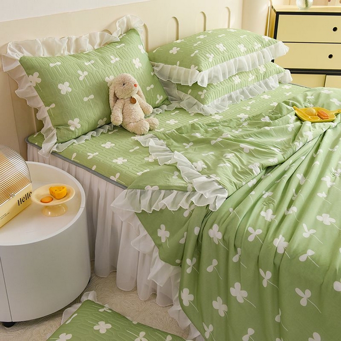 91家纺网 家纺一手货源 找家纺 悦织湾家纺 2025新款A类凉感丝床裙款乳胶凉席席子夏被夏凉被空调被四件套 花束