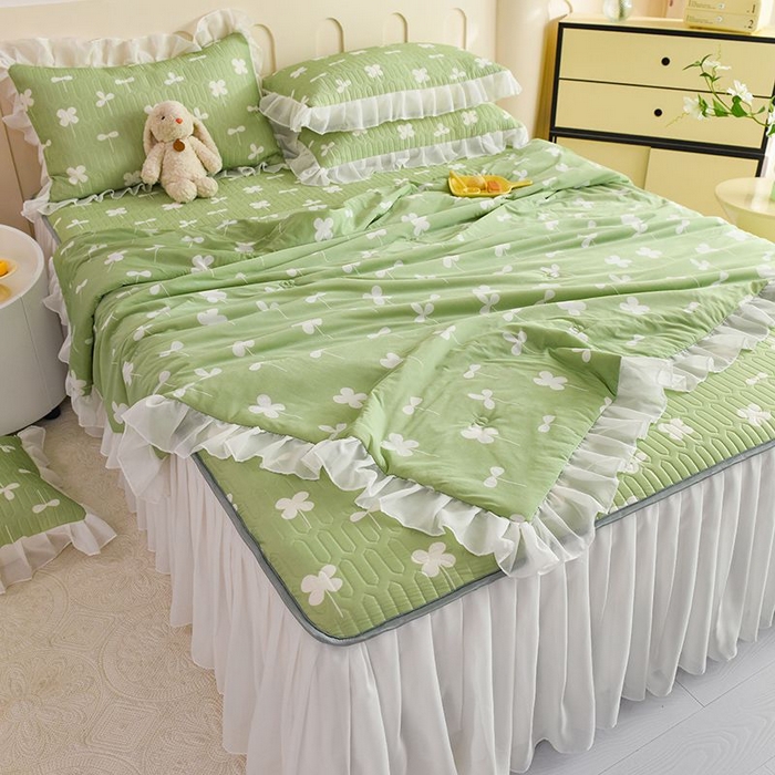 91家纺网 家纺一手货源 找家纺 悦织湾家纺 2025新款A类凉感丝床裙款乳胶凉席席子夏被夏凉被空调被四件套 花束