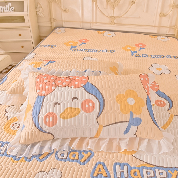 91家纺网 家纺一手货源 找家纺 悦织湾家纺 2025新款A类凉感丝床裙款乳胶凉席席子夏被夏凉被空调被四件套 欢乐企鹅