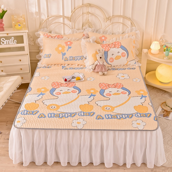 91家纺网 家纺一手货源 找家纺 悦织湾家纺 2025新款A类凉感丝床裙款乳胶凉席席子夏被夏凉被空调被四件套 欢乐企鹅