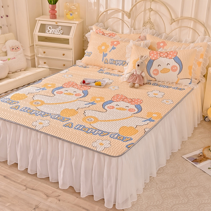 91家纺网 家纺一手货源 找家纺 悦织湾家纺 2025新款A类凉感丝床裙款乳胶凉席席子夏被夏凉被空调被四件套 欢乐企鹅