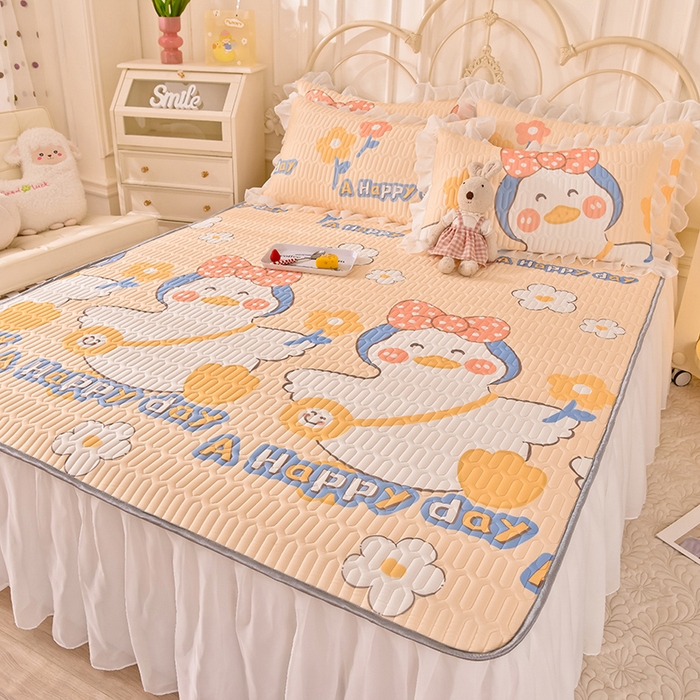 91家纺网 家纺一手货源 找家纺 悦织湾家纺 2025新款A类凉感丝床裙款乳胶凉席席子夏被夏凉被空调被四件套 欢乐企鹅