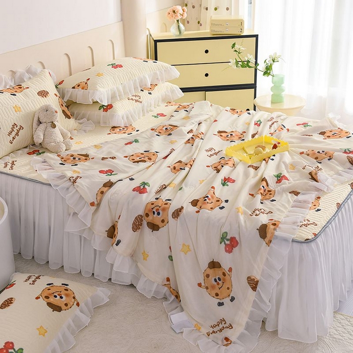 91家纺网 家纺一手货源 找家纺 悦织湾家纺 2025新款A类凉感丝床裙款乳胶凉席席子夏被夏凉被空调被四件套 欢乐曲奇