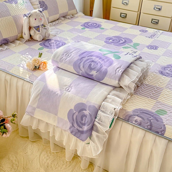 91家纺网 家纺一手货源 找家纺 悦织湾家纺 2025新款A类凉感丝床裙款乳胶凉席席子夏被夏凉被空调被四件套 吉祥如意