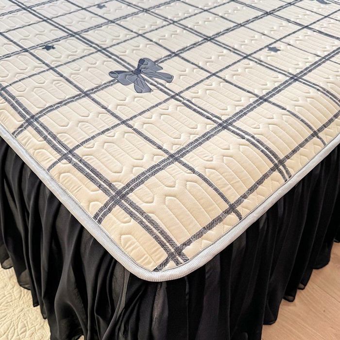 91家纺网 家纺一手货源 找家纺 悦织湾家纺 2025新款A类凉感丝床裙款乳胶凉席席子夏被夏凉被空调被四件套 礼物