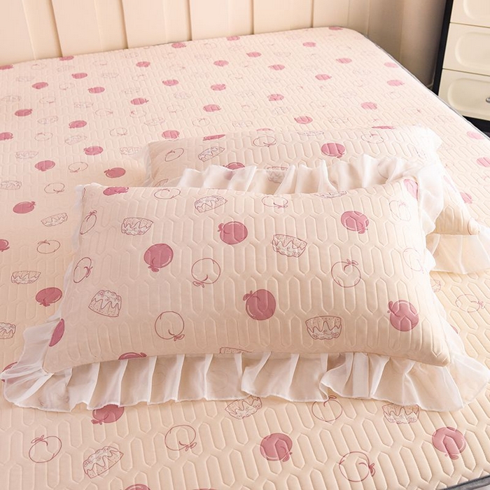 91家纺网 家纺一手货源 找家纺 悦织湾家纺 2025新款A类凉感丝床裙款乳胶凉席席子夏被夏凉被空调被四件套 蜜桃