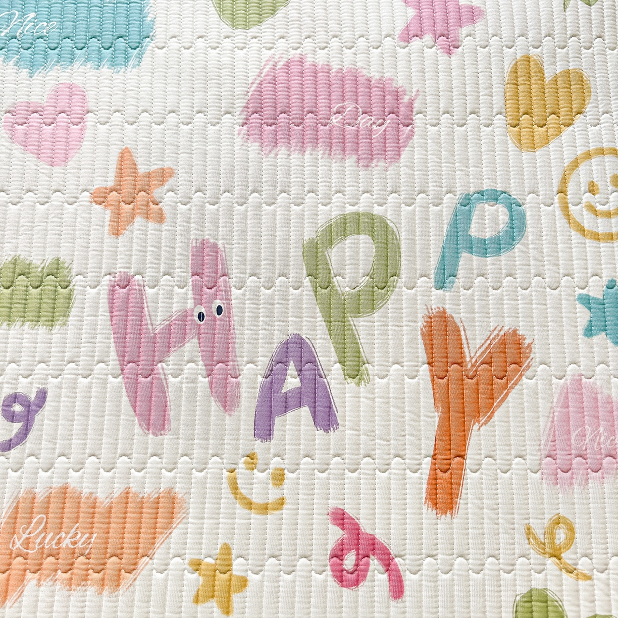 91家纺网 家纺一手货源 找家纺 橘夏家纺 2025新款多功能全棉双面床盖三件套纯棉夹棉加厚床单床垫盖毯 多巴胺字母