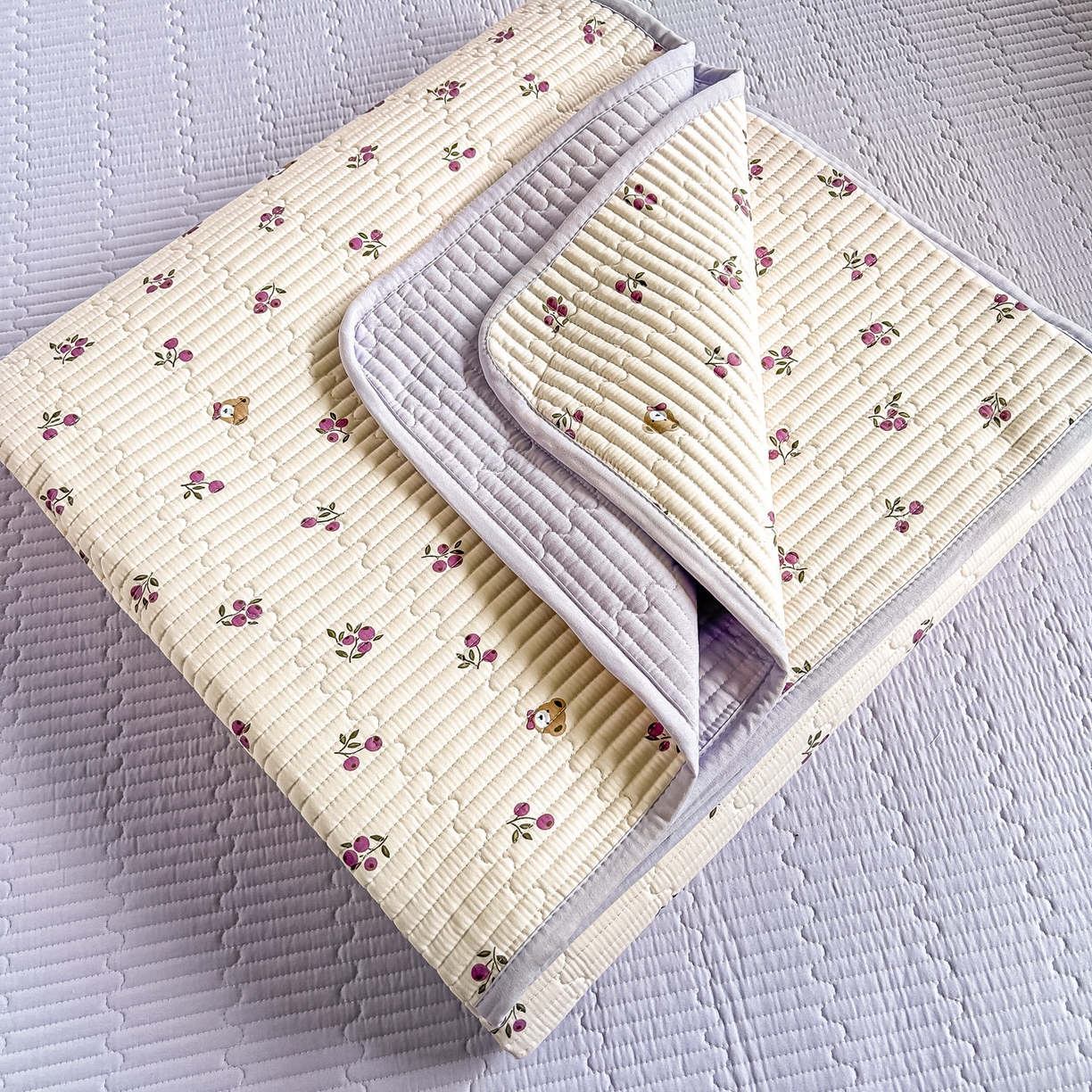 91家纺网 家纺一手货源 找家纺 橘夏家纺 2025新款多功能全棉双面床盖三件套纯棉夹棉加厚床单床垫盖毯 樱桃小熊