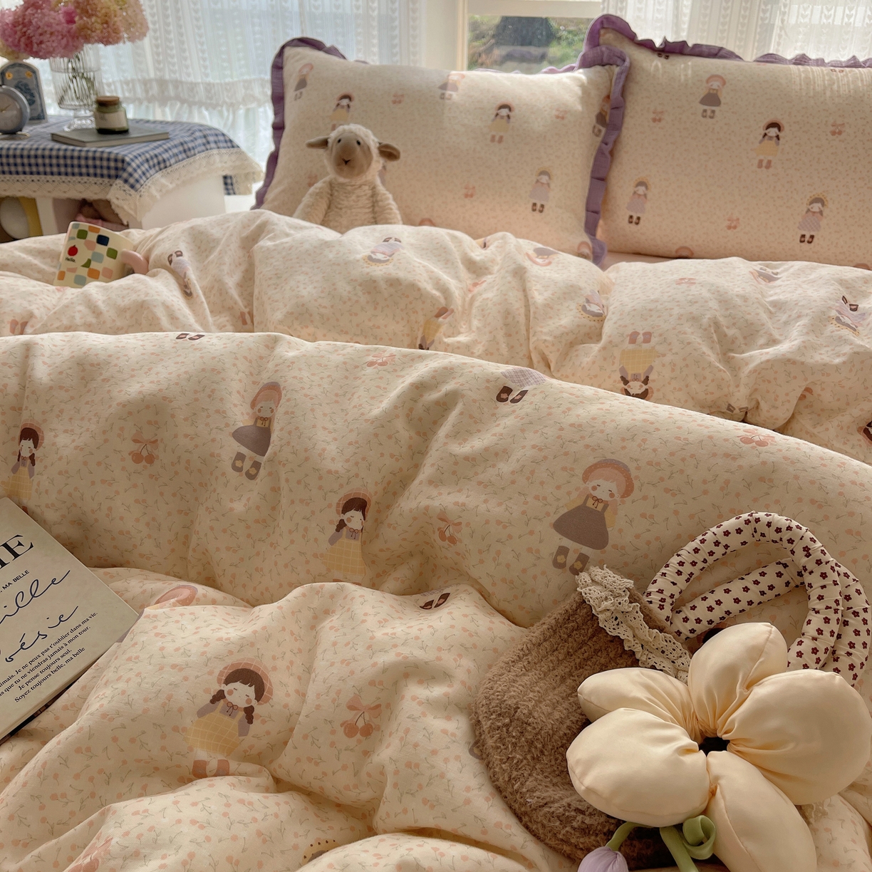 91家纺网 家纺一手货源 找家纺 盼季家纺 2025新款亲肤棉皱皱纱花边四件套 皱皱纱花边-小女孩【床单粉】