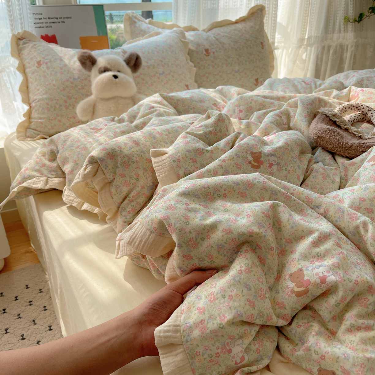 91家纺网 家纺一手货源 找家纺 盼季家纺 2025新款亲肤棉皱皱纱花边四件套 皱皱纱花边-好朋友