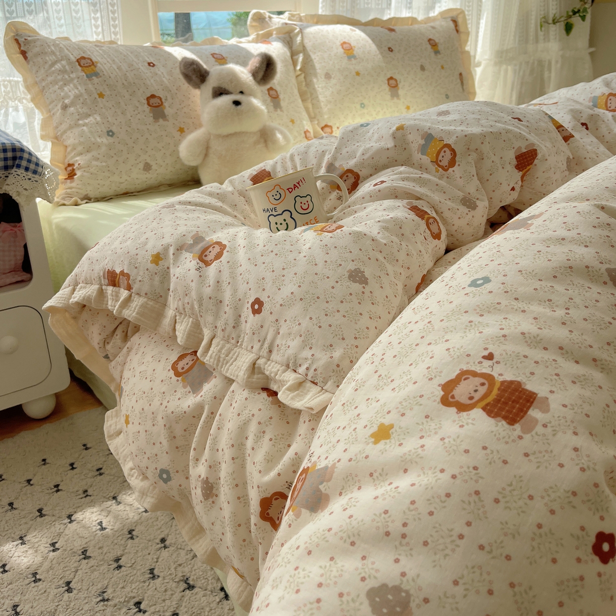 91家纺网 家纺一手货源 找家纺 盼季家纺 2025新款亲肤棉皱皱纱花边四件套 皱皱纱花边-小狮子