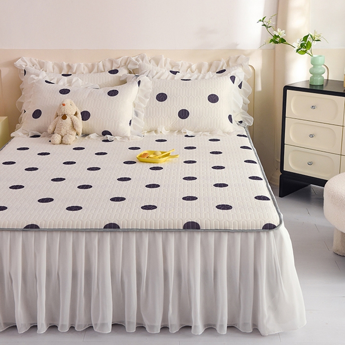 91家纺网 家纺一手货源 找家纺 悦织湾家纺 2025新款A类0.5厚床裙款印花乳胶凉席三件套 波点