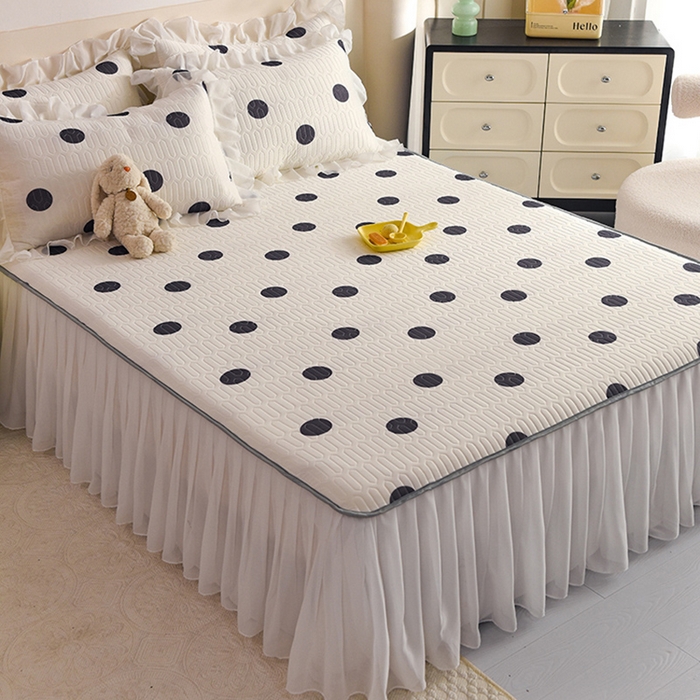 91家纺网 家纺一手货源 找家纺 悦织湾家纺 2025新款A类0.5厚床裙款印花乳胶凉席三件套 波点