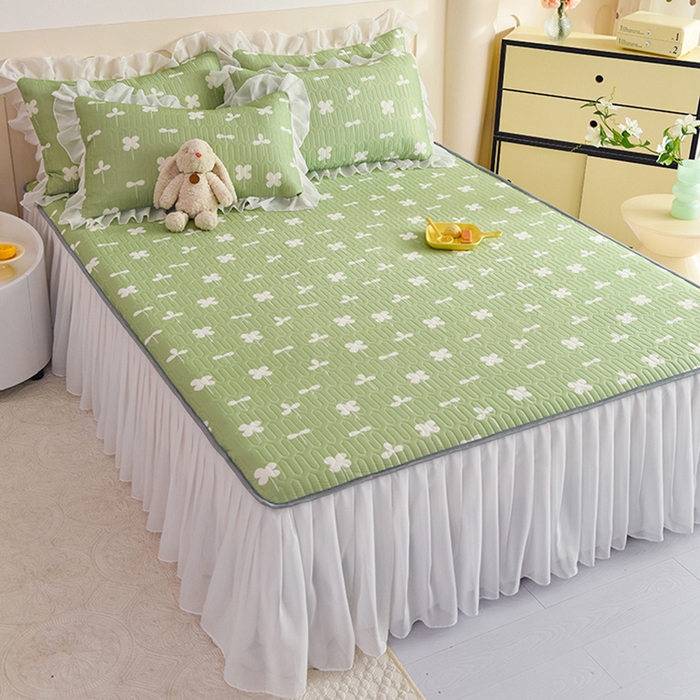 91家纺网 家纺一手货源 找家纺 悦织湾家纺 2025新款A类0.5厚床裙款印花乳胶凉席三件套 花束