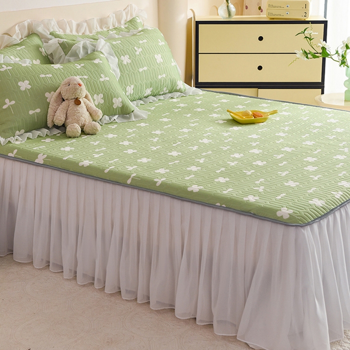 91家纺网 家纺一手货源 找家纺 悦织湾家纺 2025新款A类0.5厚床裙款印花乳胶凉席三件套 花束