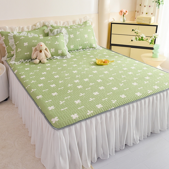 91家纺网 家纺一手货源 找家纺 悦织湾家纺 2025新款A类0.5厚床裙款印花乳胶凉席三件套 花束