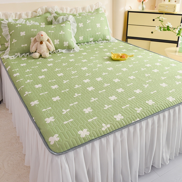 91家纺网 家纺一手货源 找家纺 悦织湾家纺 2025新款A类0.5厚床裙款印花乳胶凉席三件套 花束