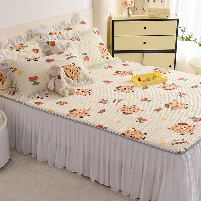 91家纺网 家纺一手货源 找家纺 悦织湾家纺 2025新款A类0.5厚床裙款印花乳胶凉席三件套 欢乐曲奇