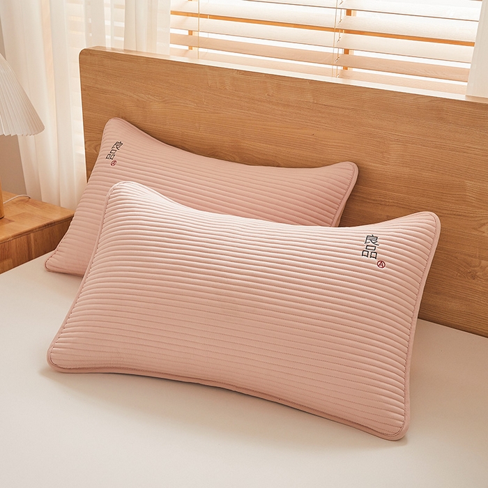 91家纺网 家纺一手货源 找家纺 芬晴家纺 2025新款A类良品防水枕套系列 豆沙粉