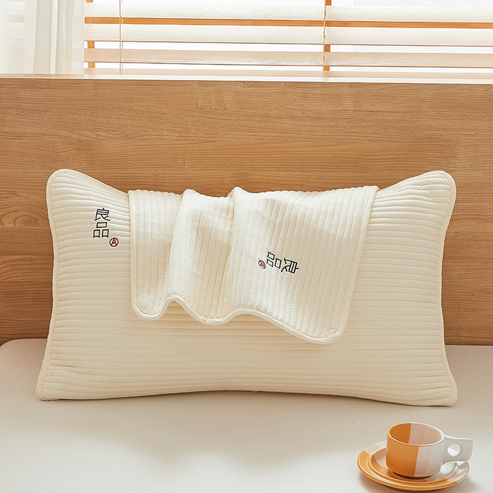 91家纺网 家纺一手货源 找家纺 芬晴家纺 2025新款A类良品防水枕套系列 米白