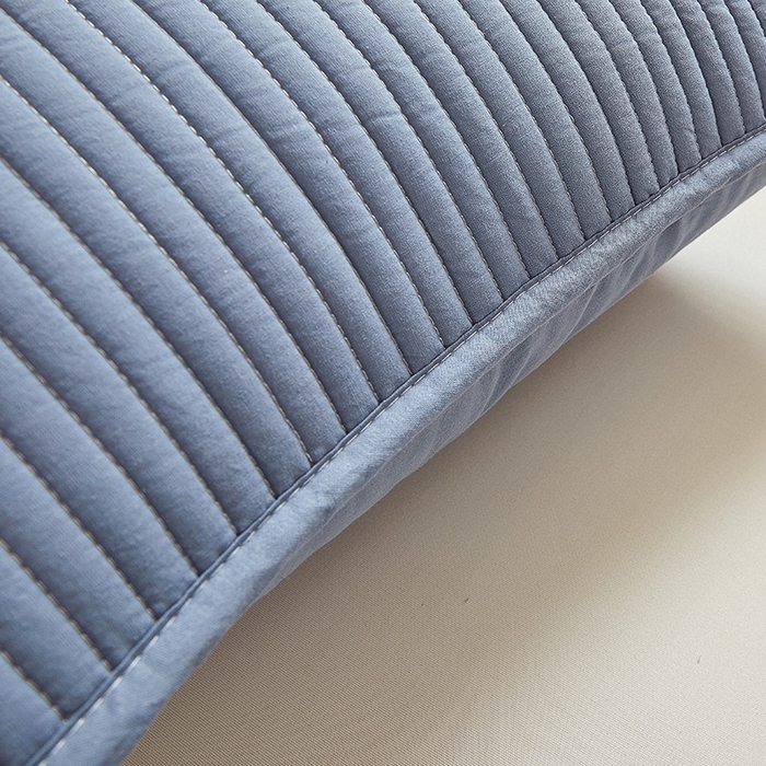 91家纺网 家纺一手货源 找家纺 芬晴家纺 2025新款A类良品防水枕套系列 雾蓝