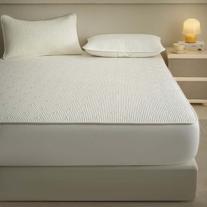 91家纺网 家纺一手货源 找家纺 （总）芬晴家纺 2025新款A类全棉夹棉水洗棉大豆床笠-花梦