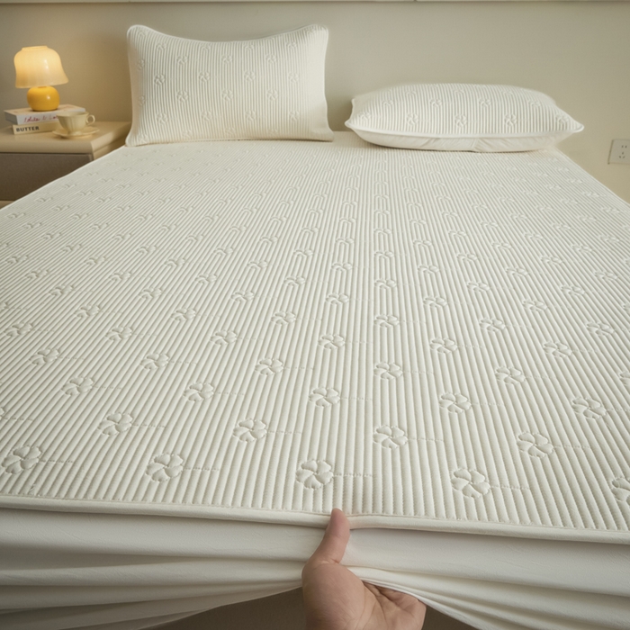 91家纺网 家纺一手货源 找家纺 （总）芬晴家纺 2025新款A类全棉夹棉水洗棉大豆床笠-花梦