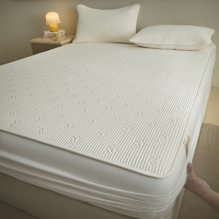 91家纺网 家纺一手货源 找家纺 芬晴家纺 2025新款A类全棉夹棉水洗棉大豆床笠-花梦 花梦-白