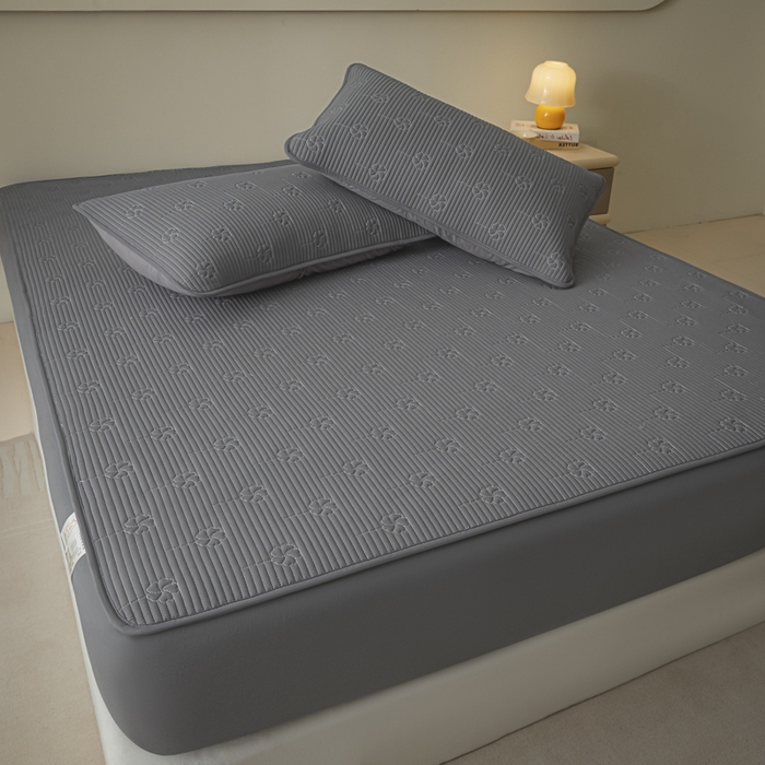 91家纺网 家纺一手货源 找家纺 芬晴家纺 2025新款A类全棉夹棉水洗棉大豆床笠-花梦 花梦-岩灰