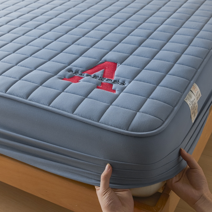 91家纺网 家纺一手货源 找家纺 芬晴家纺 2025新款A类母婴级防水床笠 A-雾蓝