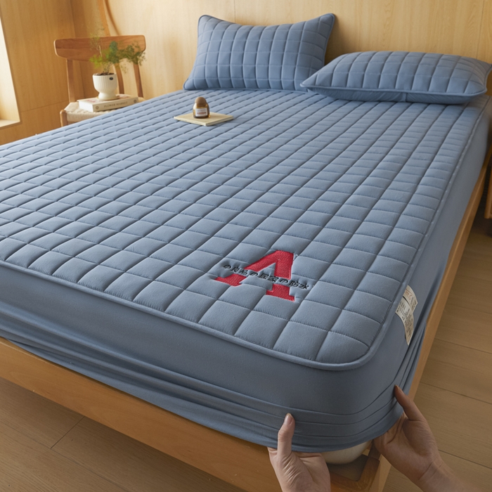 91家纺网 家纺一手货源 找家纺 芬晴家纺 2025新款A类母婴级防水床笠 A-雾蓝