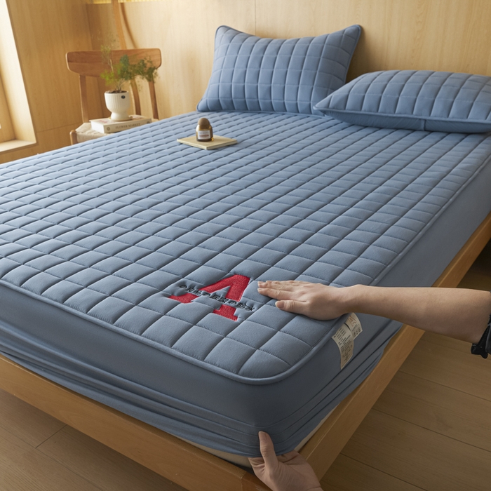 91家纺网 家纺一手货源 找家纺 芬晴家纺 2025新款A类母婴级防水床笠 A-雾蓝