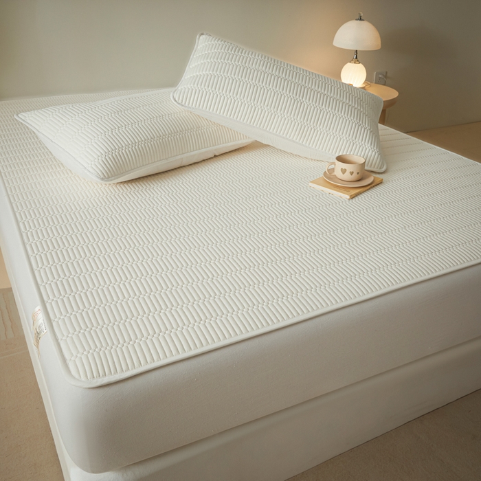 91家纺网 家纺一手货源 找家纺 芬晴家纺 2025新款A类全棉水洗棉夹棉床笠-甜心 甜心-白