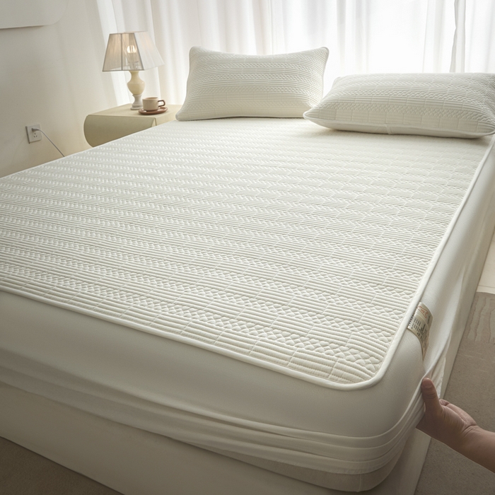 91家纺网 家纺一手货源 找家纺 芬晴家纺 2025新款A类全棉夹棉大豆床笠-派对 派对-白