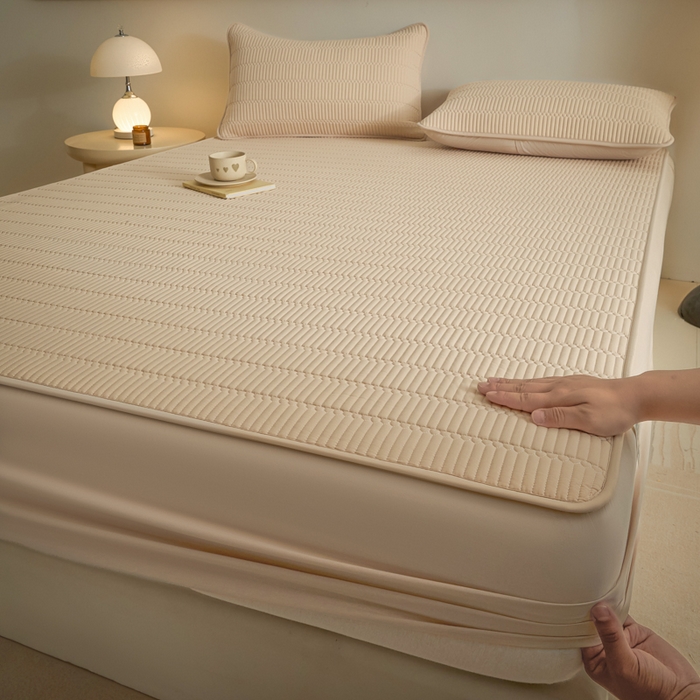 91家纺网 家纺一手货源 找家纺 芬晴家纺 2025新款A类全棉水洗棉夹棉床笠-甜心 甜心-浅卡