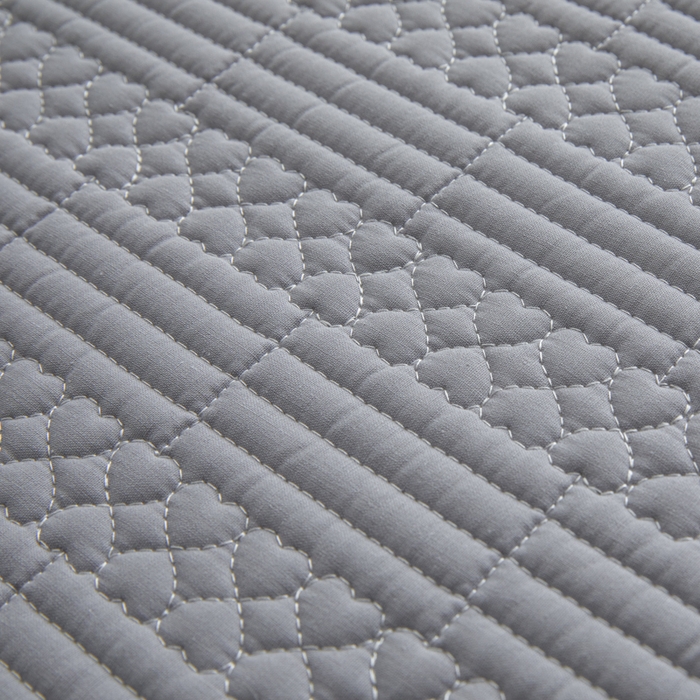 91家纺网 家纺一手货源 找家纺 芬晴家纺 2025新款A类全棉夹棉大豆床笠-派对 派对-浅灰