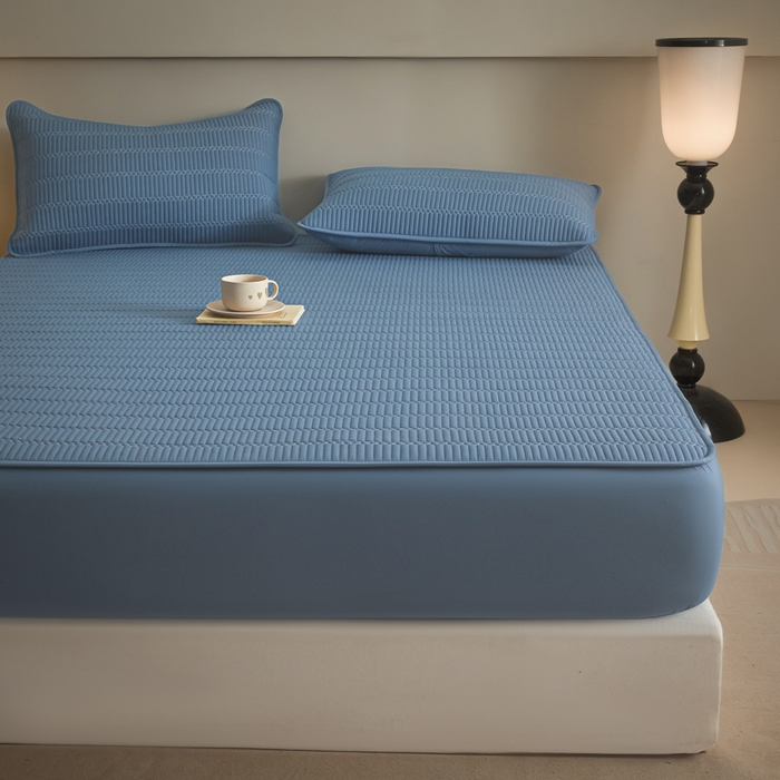 91家纺网 家纺一手货源 找家纺 芬晴家纺 2025新款A类全棉水洗棉夹棉床笠-甜心 甜心-雾蓝