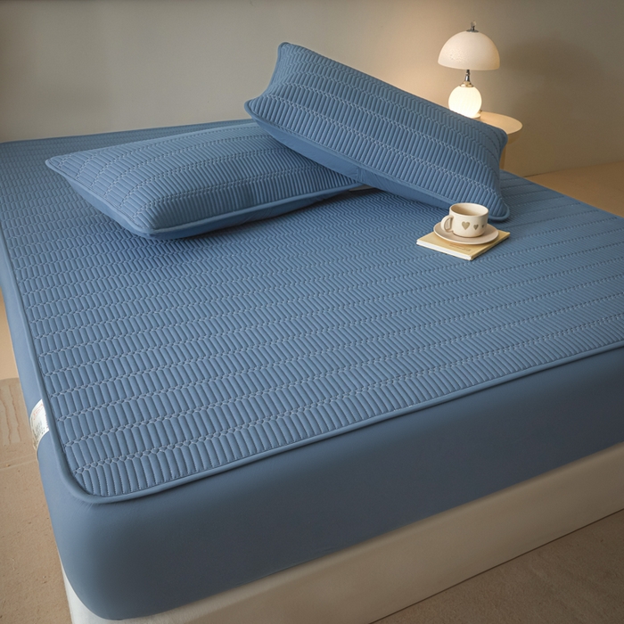 91家纺网 家纺一手货源 找家纺 芬晴家纺 2025新款A类全棉水洗棉夹棉床笠-甜心 甜心-雾蓝