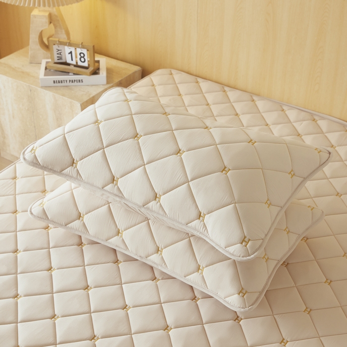 91家纺网 家纺一手货源 找家纺 芬晴家纺 2025新款全棉水洗棉A类防水系列枕套 H-浅卡