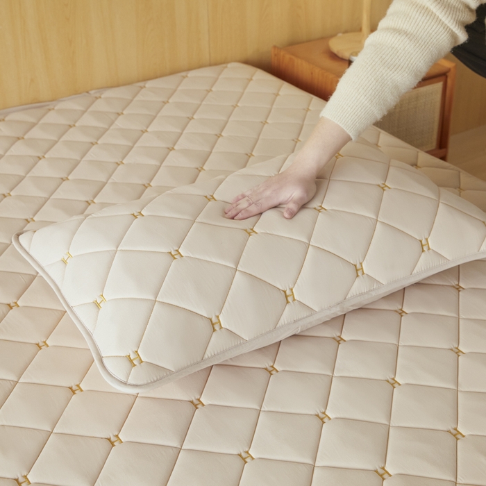 91家纺网 家纺一手货源 找家纺 芬晴家纺 2025新款全棉水洗棉A类防水系列枕套 H-浅卡