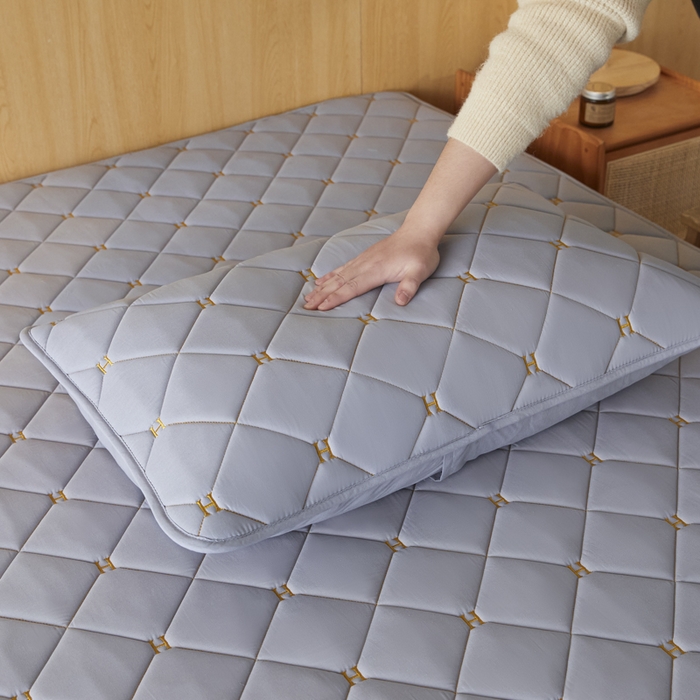 91家纺网 家纺一手货源 找家纺 芬晴家纺 2025新款全棉水洗棉A类防水系列枕套 H-星灰