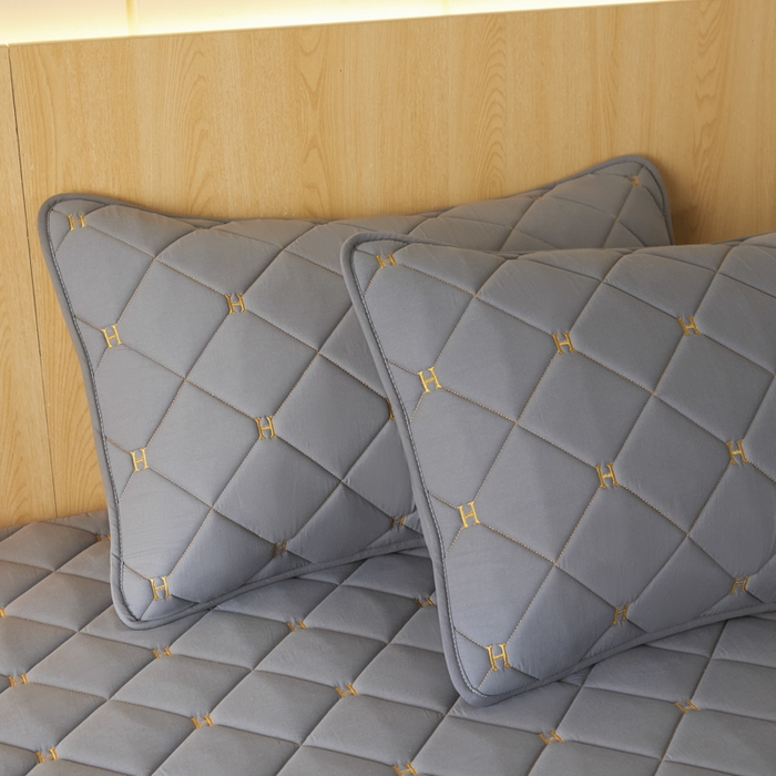 91家纺网 家纺一手货源 找家纺 芬晴家纺 2025新款全棉水洗棉A类防水系列枕套 H-岩灰